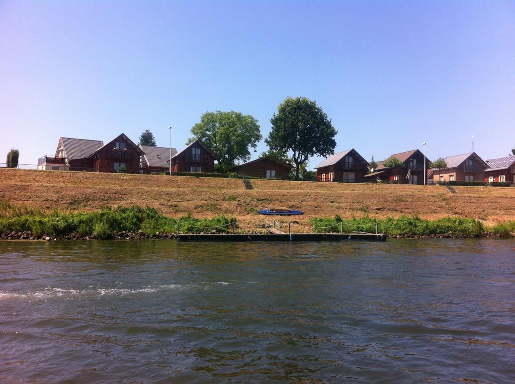 Willa Chalet La Meuse Maaseik Pokój zdjęcie